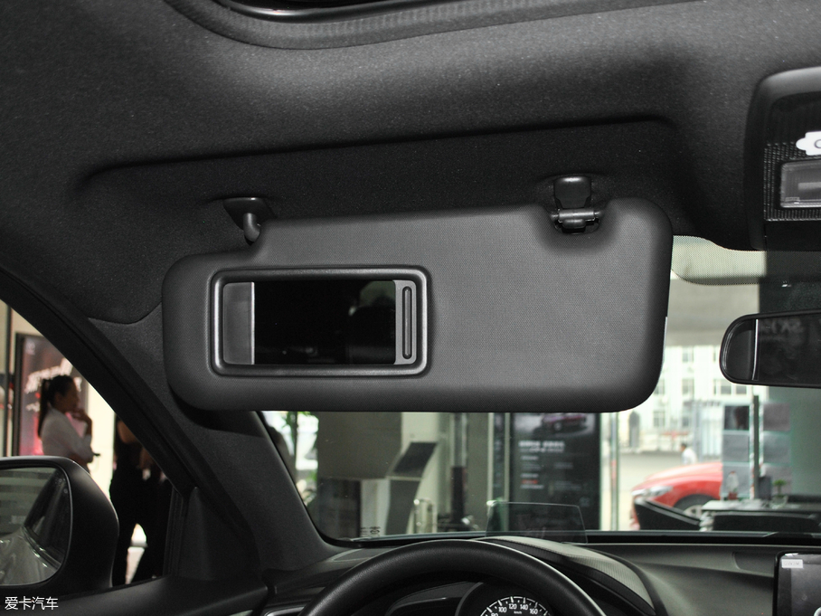 2018R_CX-4 2.0L ԄӃ{̽