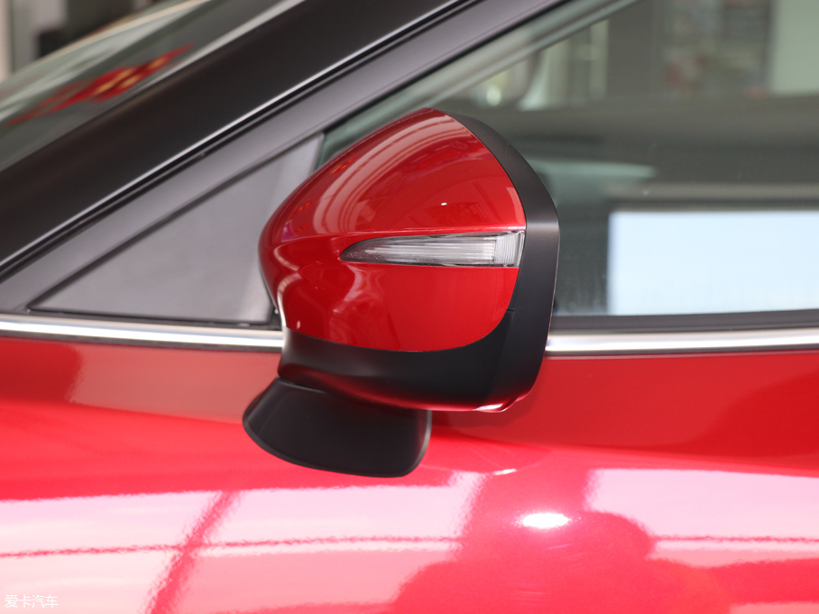 2018R_CX-4 2.0L ԄӃ{ƷλƼ