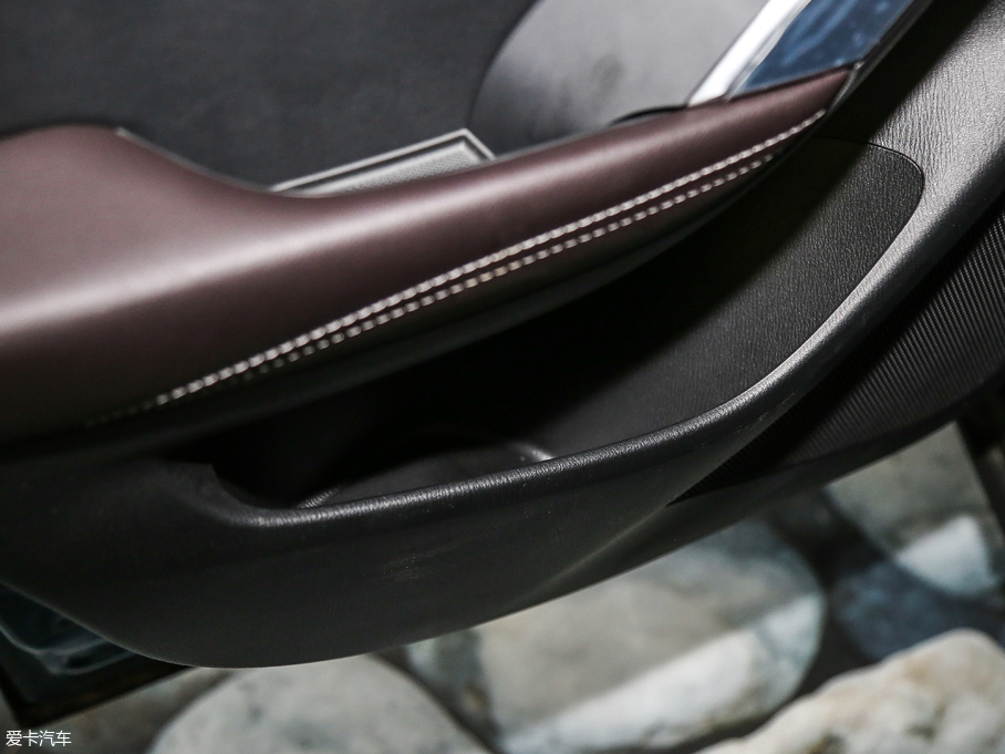 2018R_CX-4 2.0L ԄӃ{ƷλƼ