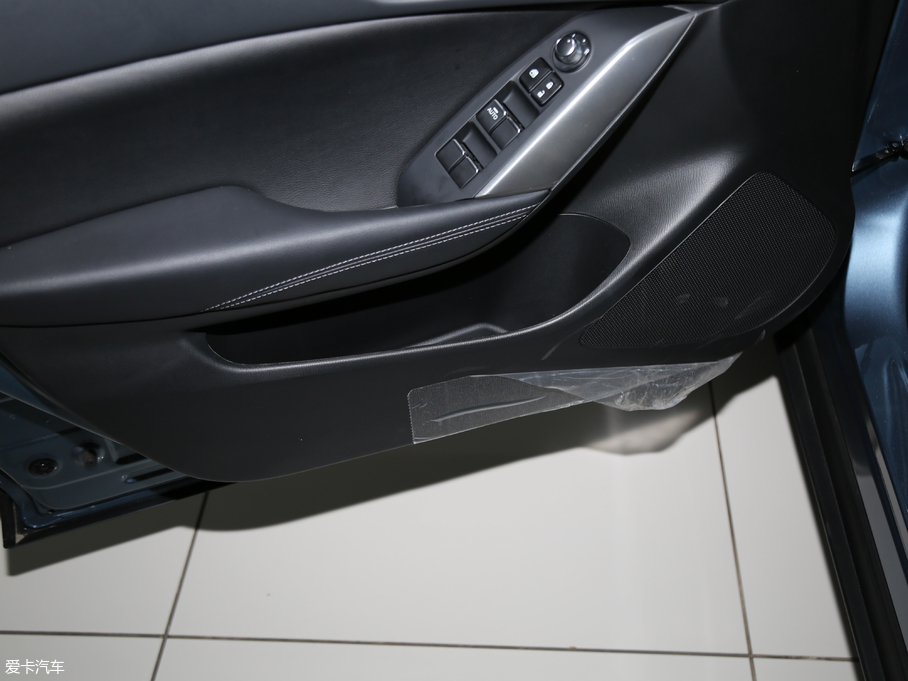 2018R_CX-4 2.0L ԄӃ{Ʒλ