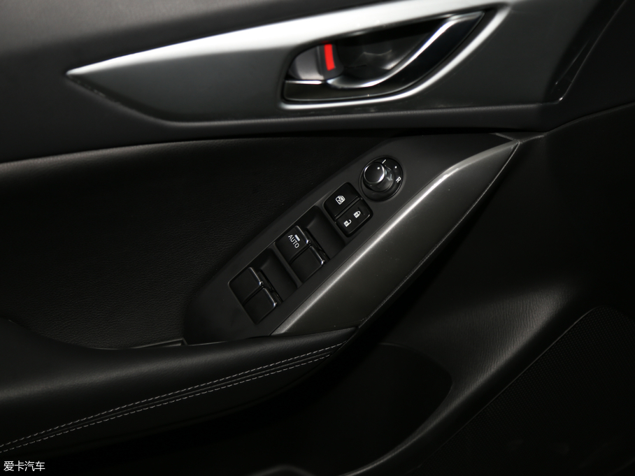 2018R_(d)CX-4 2.0L ԄӃ(q){(ln)Ʒλ