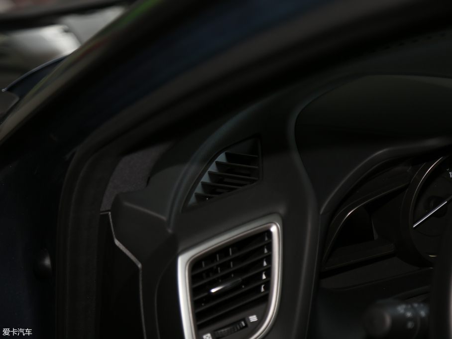 2018R_CX-4 2.0L ԄӃ{Ʒλ