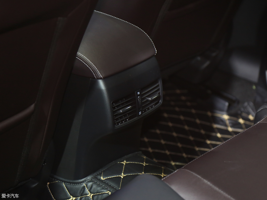 2018R_CX-4 2.0L ԄӃ{Ʒλ