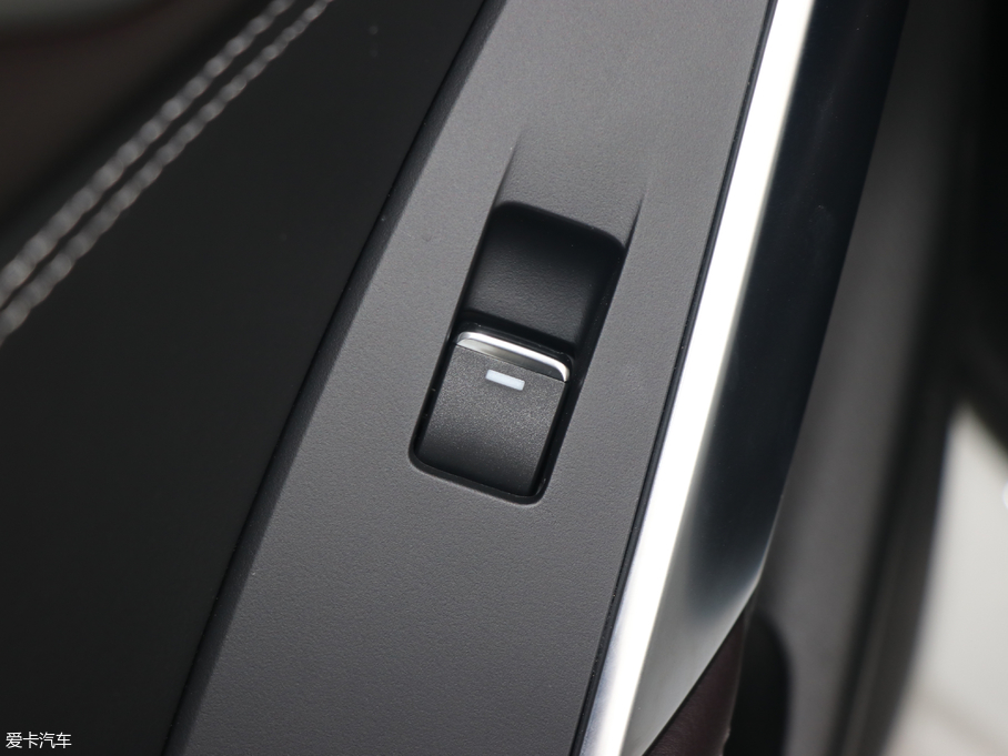 2018R_CX-4 2.0L ԄӃ{Ʒλ