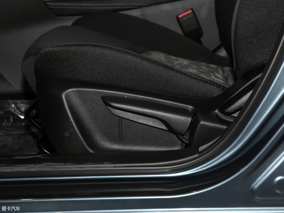 2018R_CX-4 2.0L քӃ{