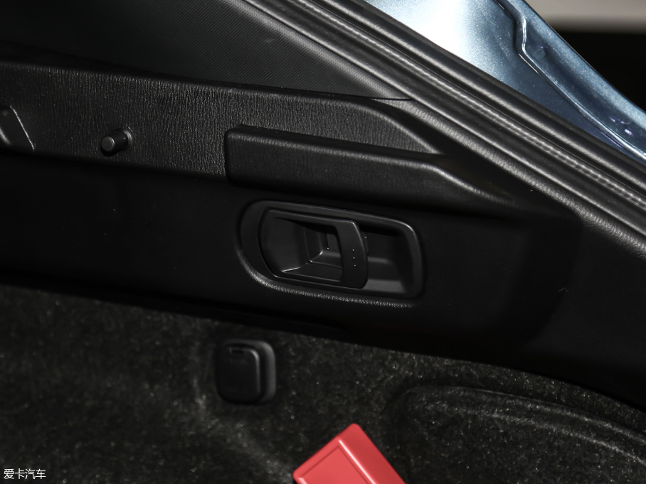 2018R_CX-4 2.0L քӃ{