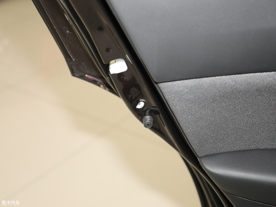 2018R_CX-4 2.0L ԄӃ{