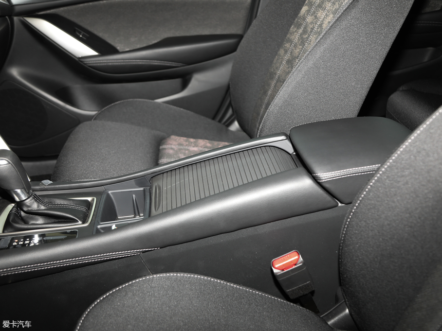 2018R_CX-4 2.0L ԄӃ{