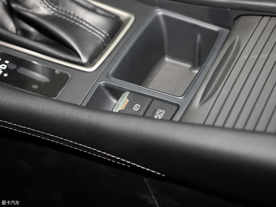 2018R_CX-4 2.0L ԄӃ{