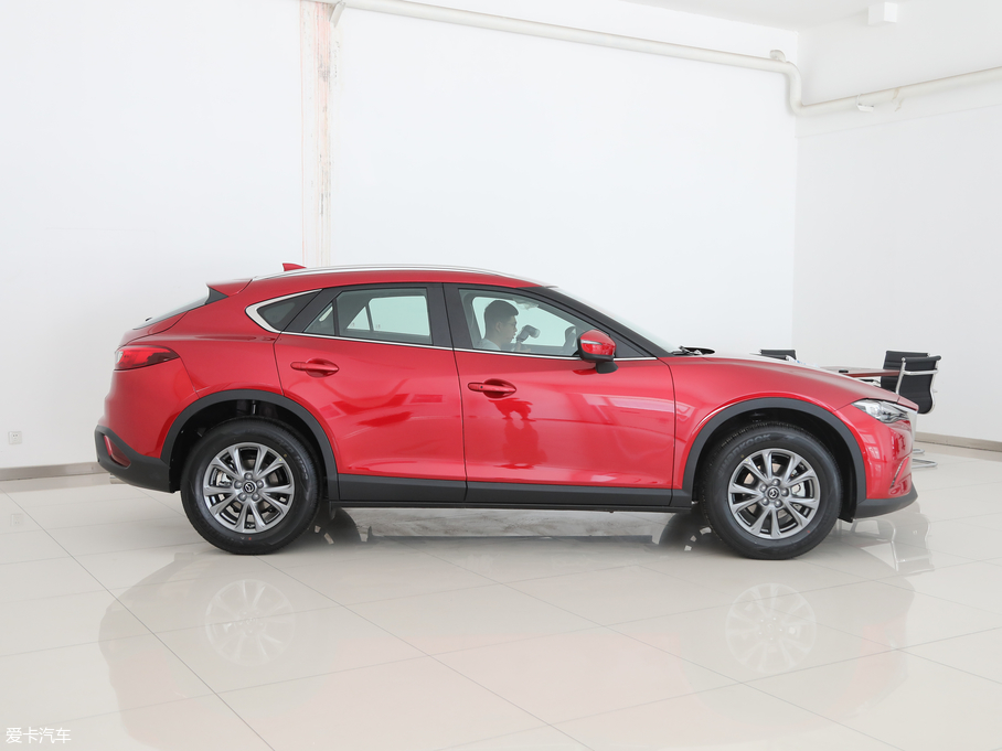 2018ԴCX-4 2.0L ԶƷλ