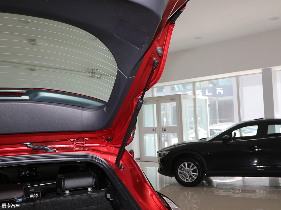 2018R_CX-4 2.0L ԄӃ(q){Ʒλ