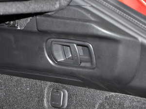 2018款2.0L 自动两驱蓝天活力版 空间座椅
