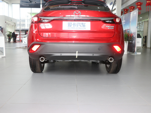2018款2.0L 自动两驱蓝天品位科技限量版 排气管