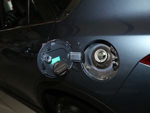 20182.0L ԄӃ{Ʒλ w