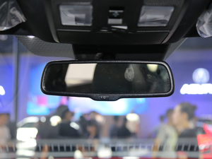 20182.0L Ԅ(dng)(q){(ln)Ʒλ(j) g