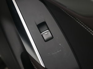 20182.0L ԄӃ{Ʒλ g