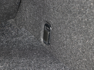 20182.0L ԄӃ{Ʒλ g