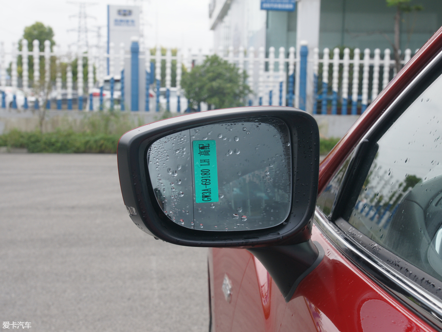 2018���Ɲ 2.5L �{�������