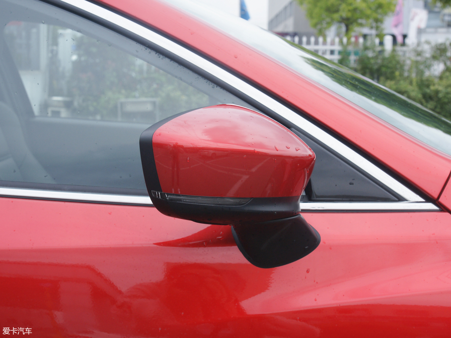 2018Ɲ 2.5L {(ln)