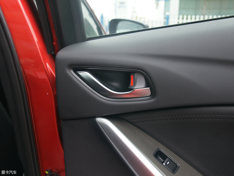 2018Ɲ 2.5L {(ln)