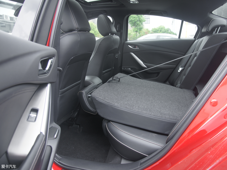 2018Ɲ 2.5L {(ln)