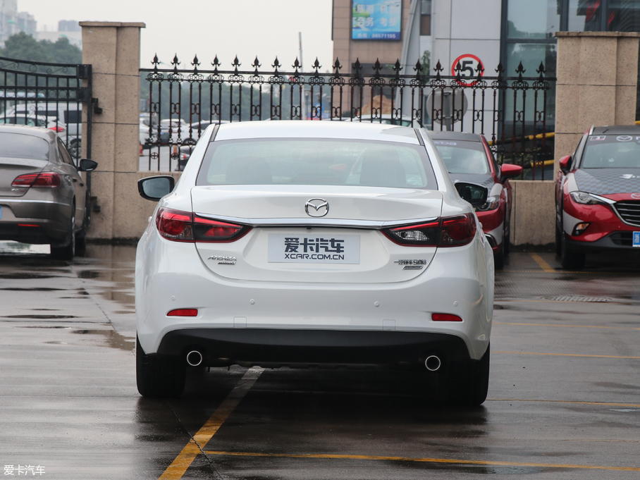 2018���Ɲ 2.0L �{�����F��