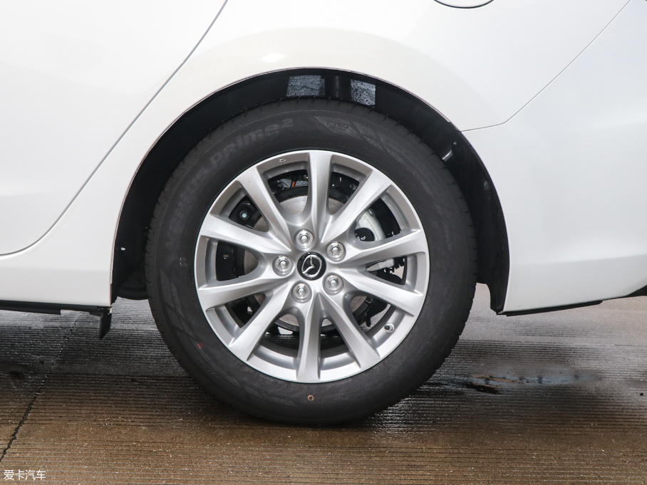 2018Ɲ 2.0L {(ln)F