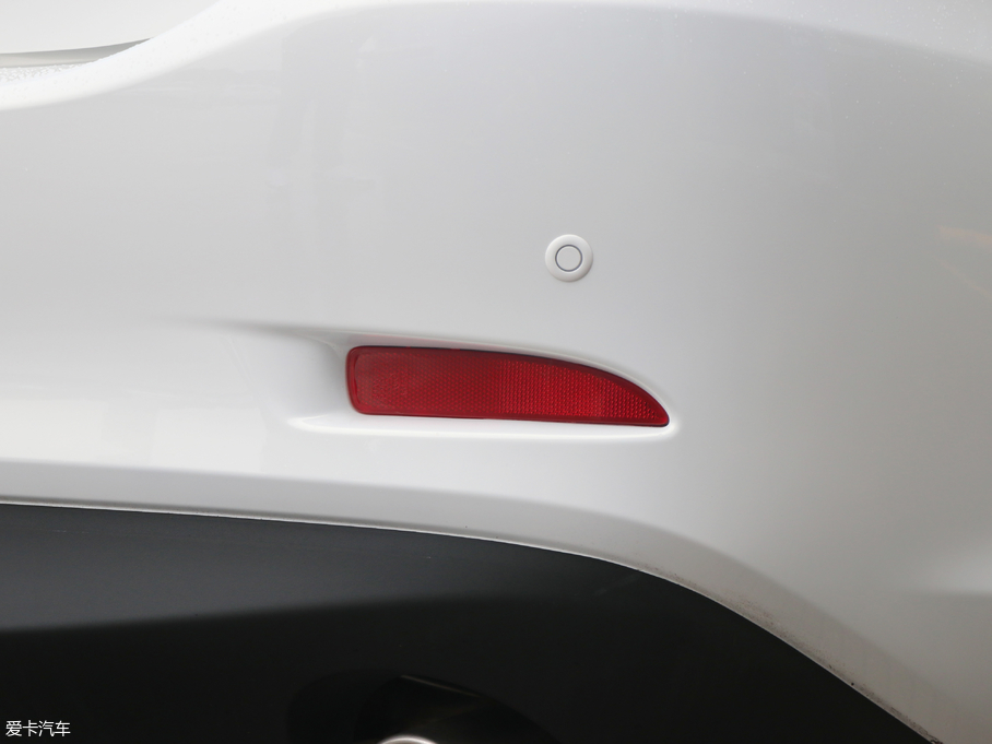 2018Ɲ 2.0L {(ln)F