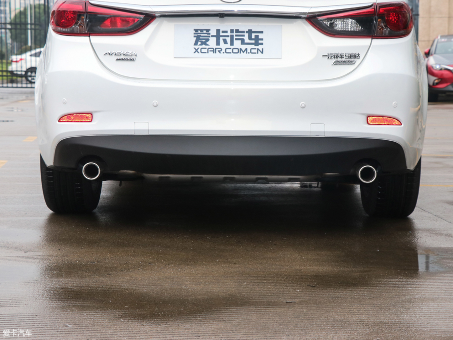 2018Ɲ 2.0L {(ln)F