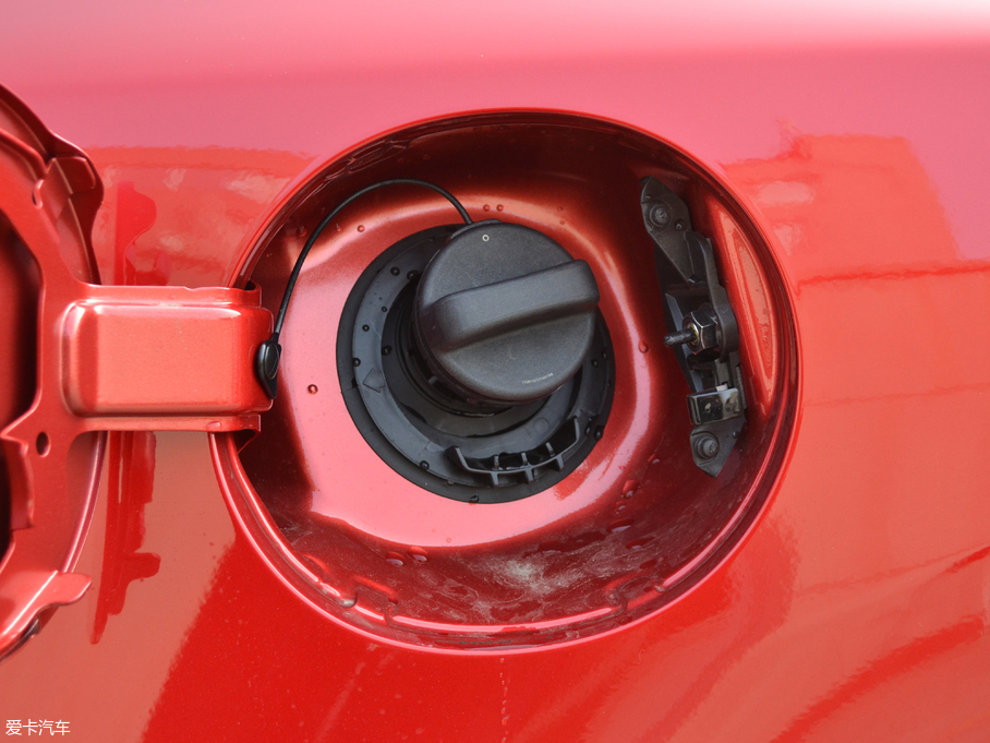 2018Ɲ 2.5L {(ln)\Ӱ