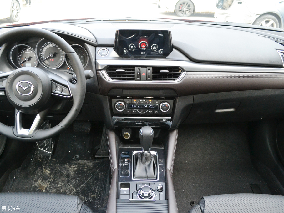 2018���Ɲ 2.5L �{���\�Ӱ�