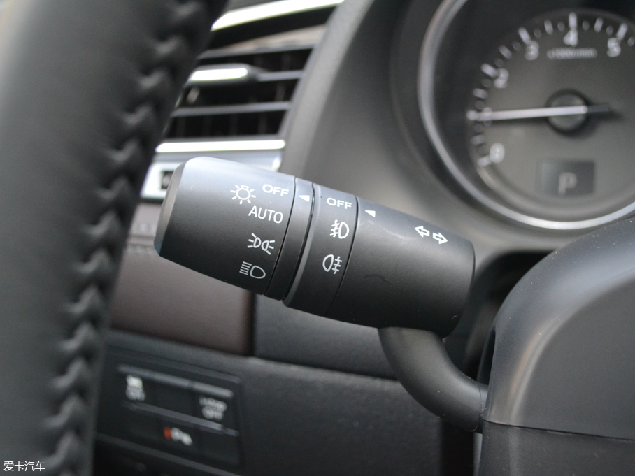 2018���Ɲ 2.5L �{���\�Ӱ�