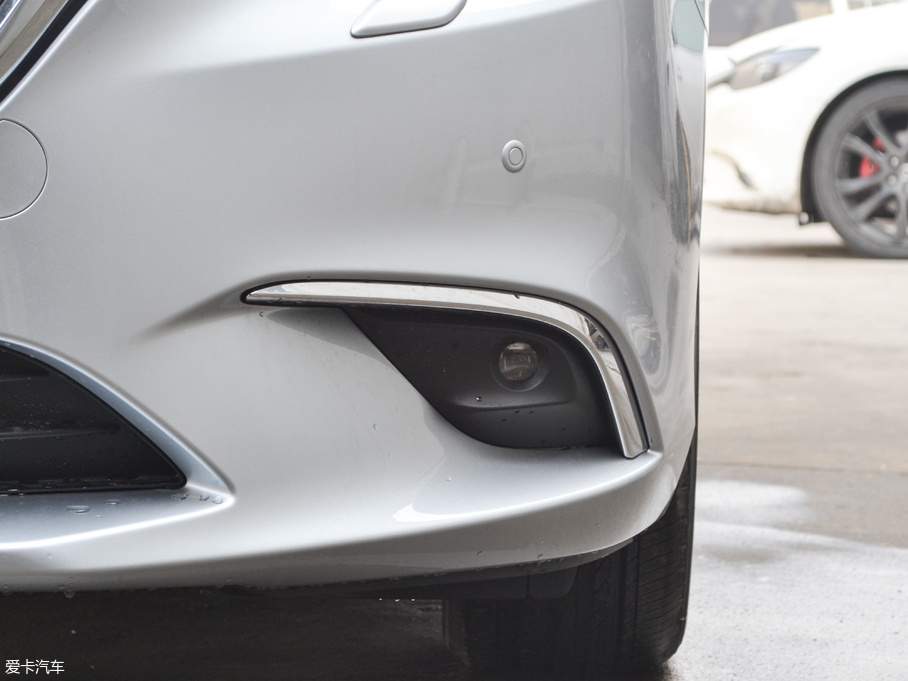 2018���Ɲ 2.5L �{������