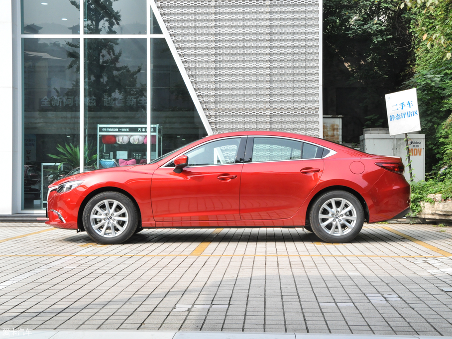 2018���Ɲ 2.0L �{(l��n)����A��