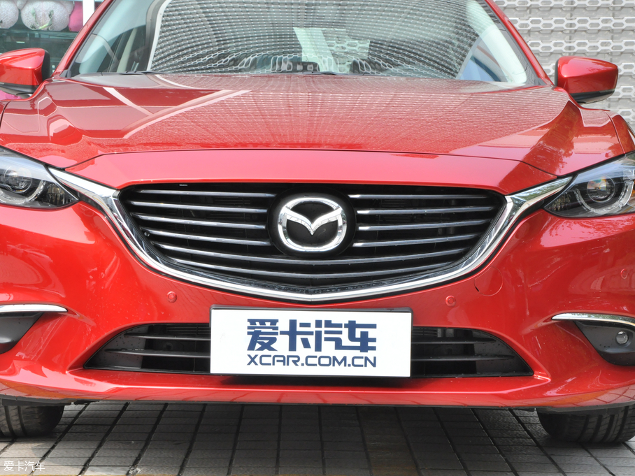 2018Ɲ 2.0L {(ln)A