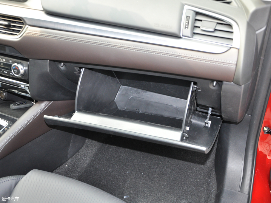 2018Ɲ 2.0L {(ln)A