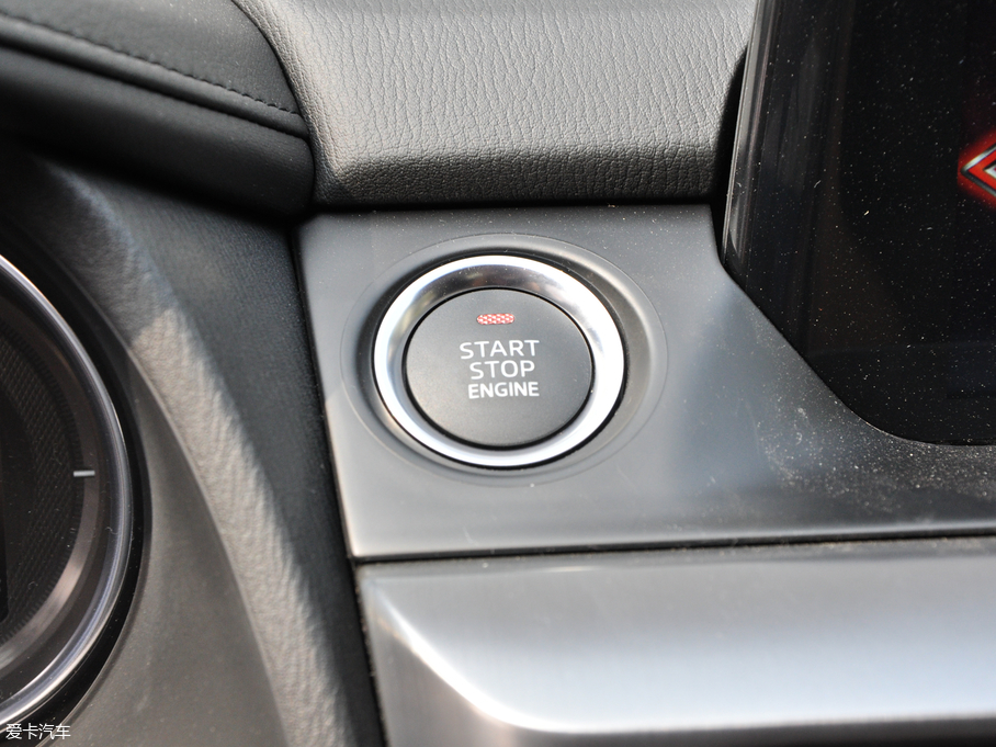 2018Ɲ 2.0L {(ln)A