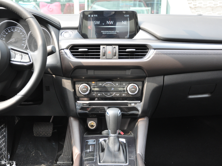 2018Ɲ 2.0L {(ln)A