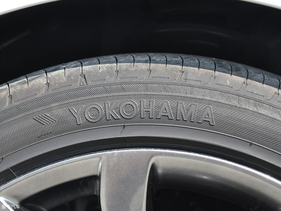 2018���Ɲ 2.5L �{(l��n)�������