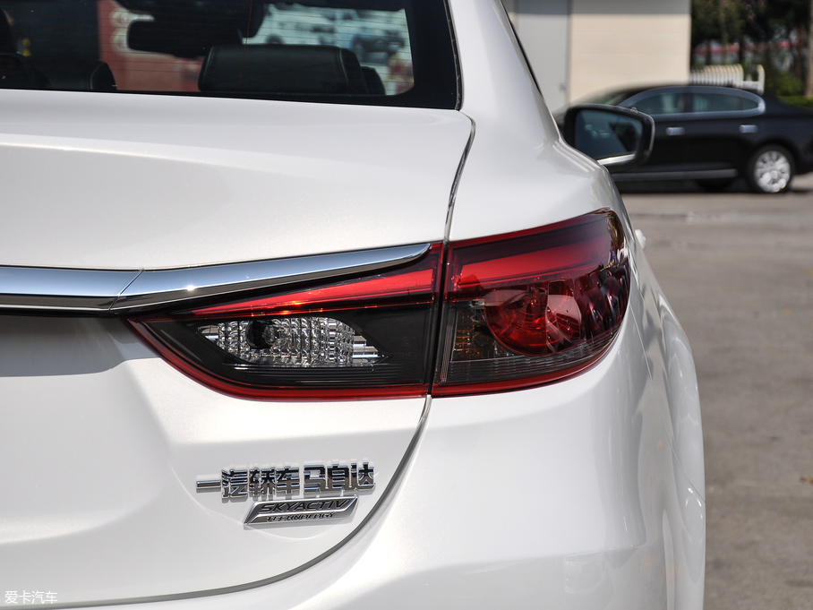 2018���Ɲ 2.5L �{(l��n)�������