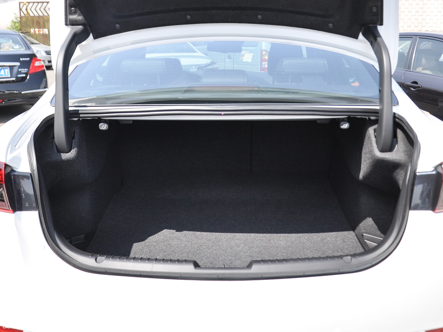 2018���Ɲ 2.5L �{(l��n)�������