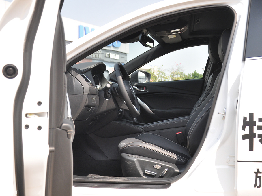 2018Ɲ 2.5L {(ln)