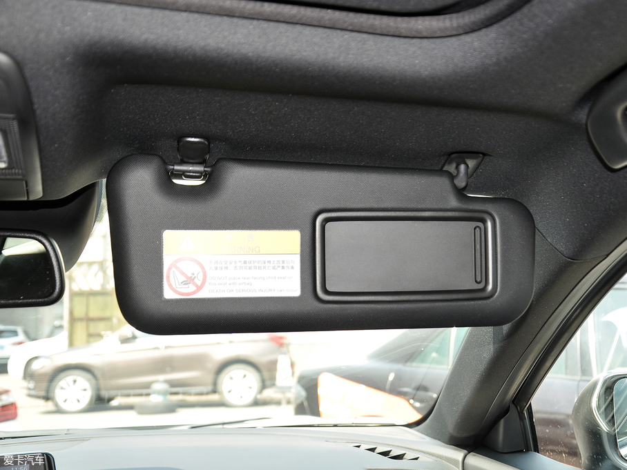 2018���Ɲ 2.5L �{�������