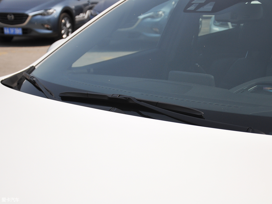 2018Ɲ 2.5L {(ln)