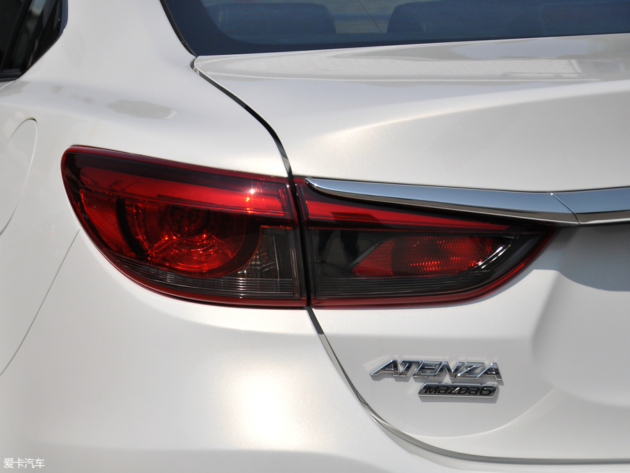 2018Ɲ 2.5L {(ln)