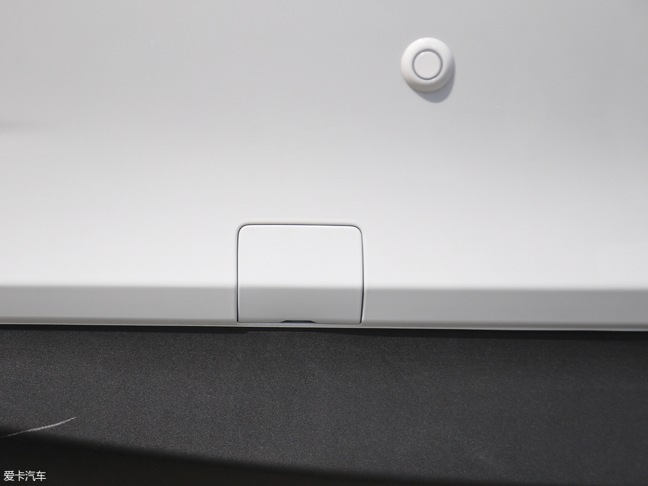 2018���Ɲ 2.5L �{�������