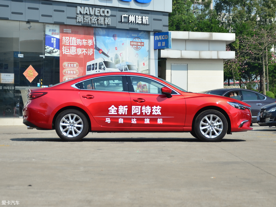 2018Ɲ 2.0L {(ln)F