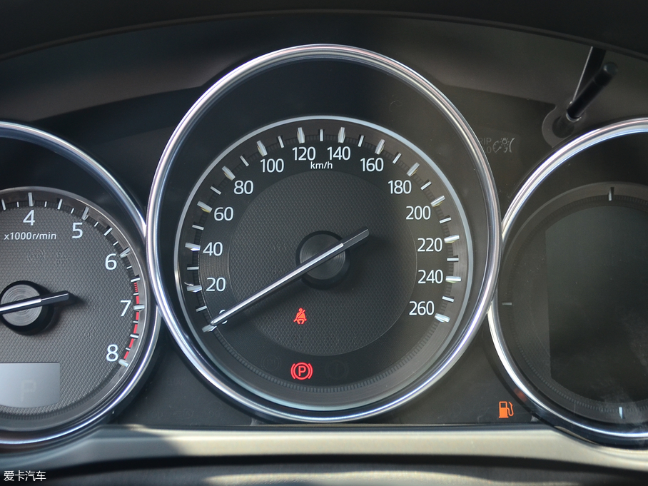 2018Ɲ 2.0L {(ln)F