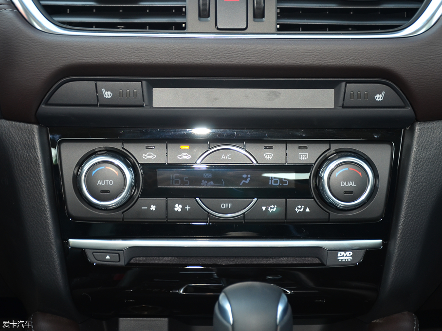 2018Ɲ 2.0L {(ln)F