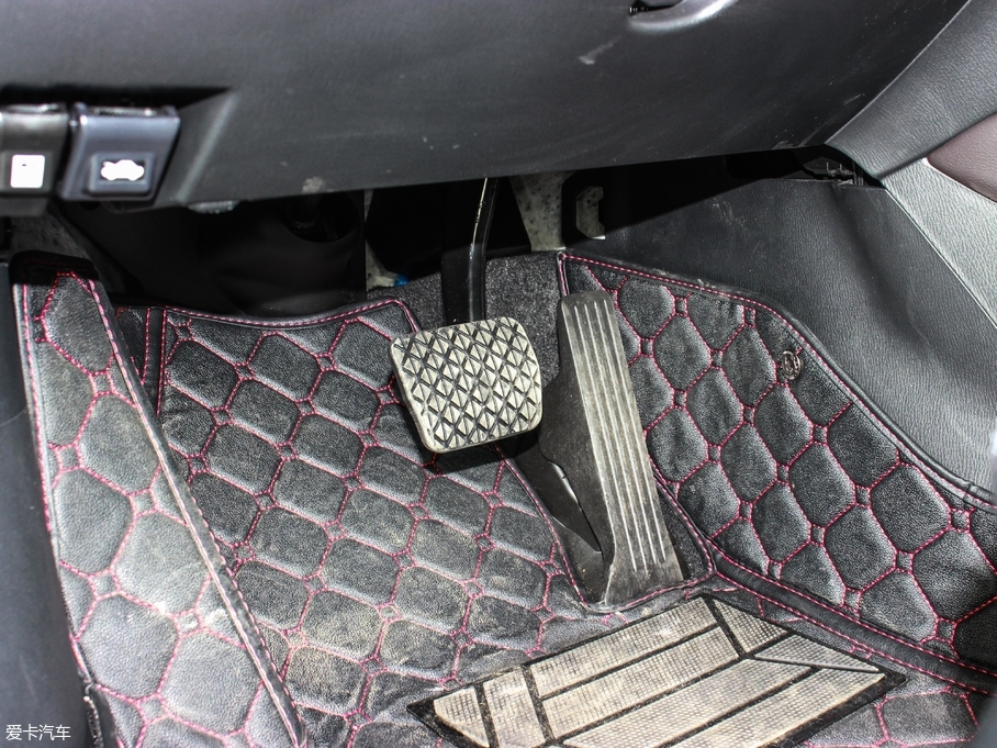 2018Ɲ 2.0L {(ln)A